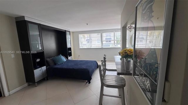 5 of 31 - 865 Collins Avenue #210, Miami Beach, FL
