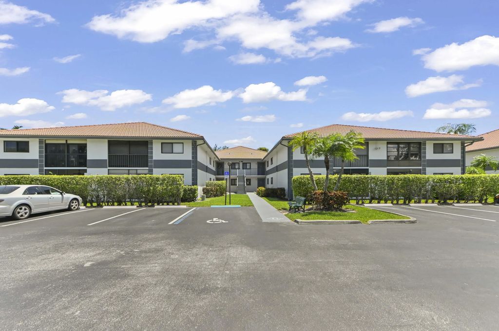 15234 Lakes Of Delray Boulevard #276, Delray Beach