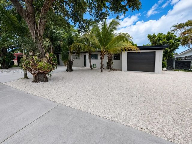 2 of 44 - 19700 Ne 11th Place, Miami, FL