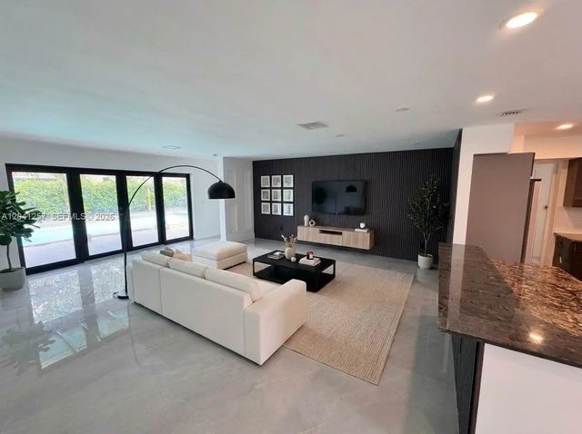 4 of 44 - 19700 Ne 11th Place, Miami, FL