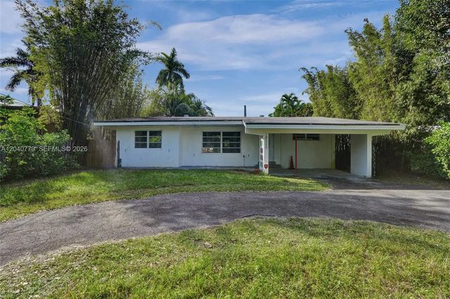 3 of 31 - 18500 Ne 23rd Court, Miami, FL