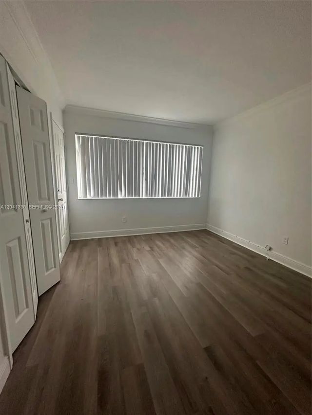 4 of 12 - 980 Ne 170th Street #214, North Miami Beach, FL