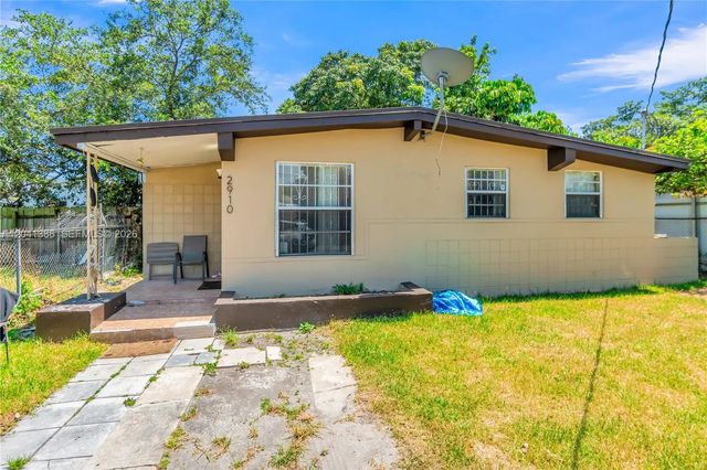 3 of 24 - 2910 Nw 47th Street, Miami, FL