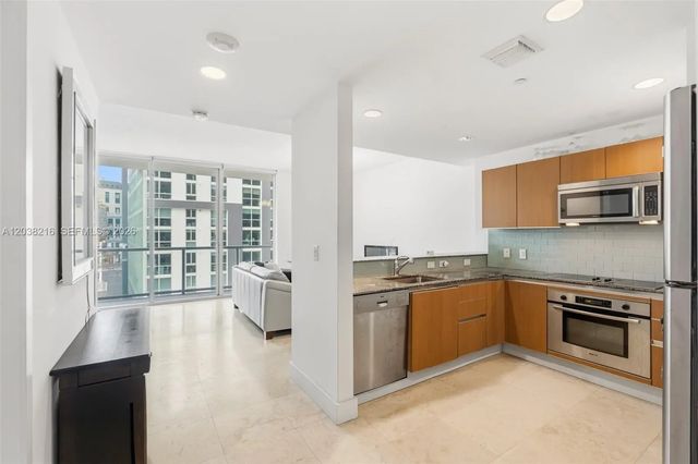 2 of 23 - 1050 Brickell Avenue #2112, Miami, FL