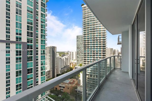4 of 23 - 1050 Brickell Avenue #2112, Miami, FL