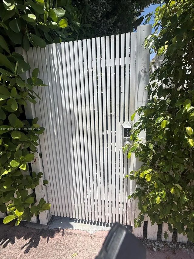 2 of 24 - 912 Euclid Avenue, Miami Beach, FL