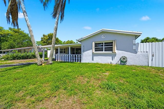 6789 Sw 27th Court, Miramar