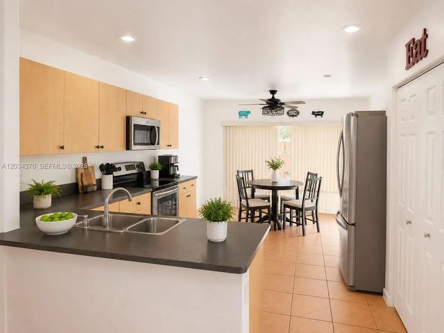5 of 10 - 23906 Sw 108 Place, Homestead, FL