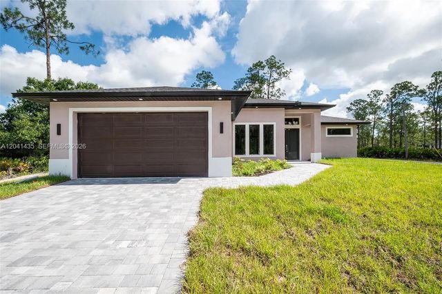 3207 E 10th Street, Lehigh Acres