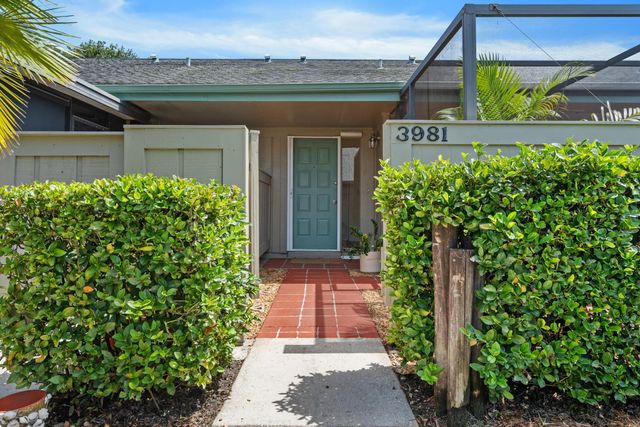 2 of 34 - 3981 Nw Cinnamon Tree Circle, Jensen Beach, FL