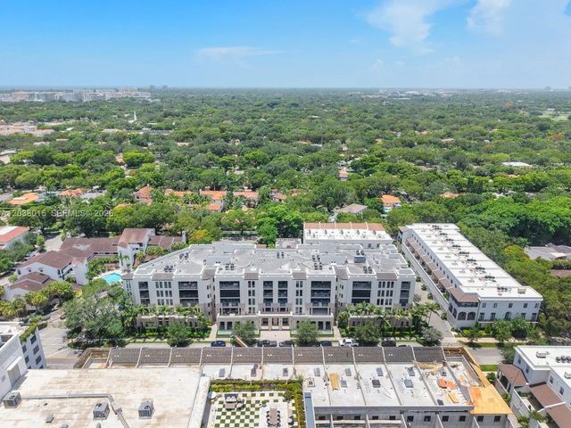 3 of 44 - 718 Valencia Avenue #403, Coral Gables, FL