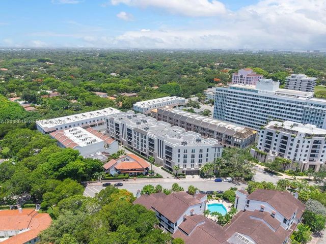 4 of 44 - 718 Valencia Avenue #403, Coral Gables, FL