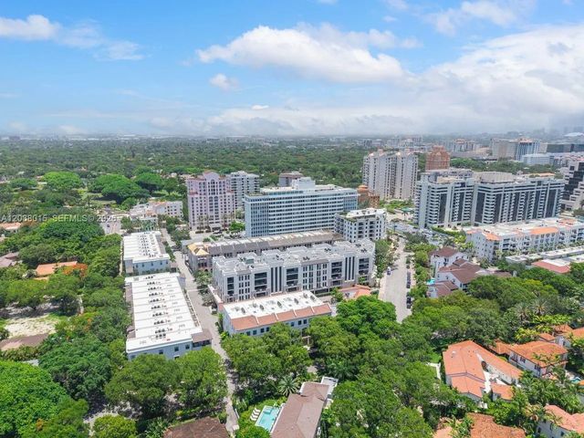 5 of 44 - 718 Valencia Avenue #403, Coral Gables, FL
