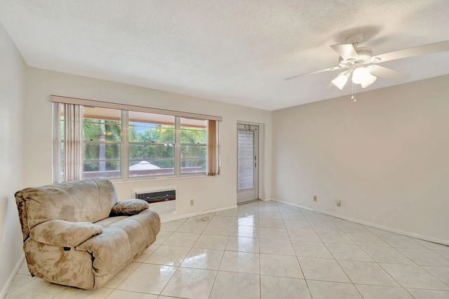 3 of 28 - 70 Camden C, West Palm Beach, FL