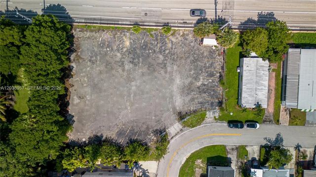 311 Nw 135th Way, Plantation