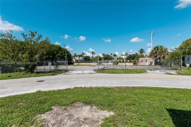 4 of 43 - 311 Nw 135th Way, Plantation, FL