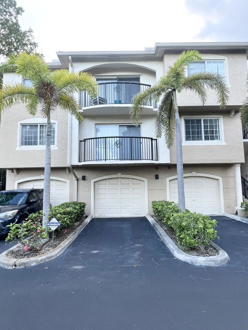 1100 Crestwood Court S #1103, Royal Palm Beach
