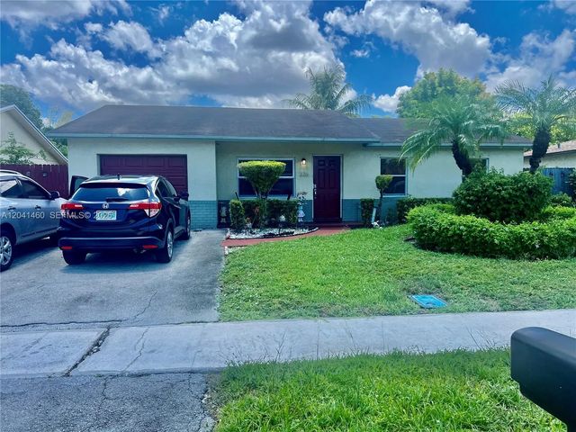 326 Sw 79th Way, North Lauderdale