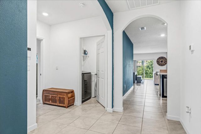 5 of 25 - 1962 Sw Delmonico Avenue, Port St. Lucie, FL