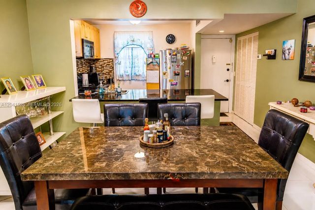 4 of 45 - 12014 S Greenway Circle S #105, Royal Palm Beach, FL