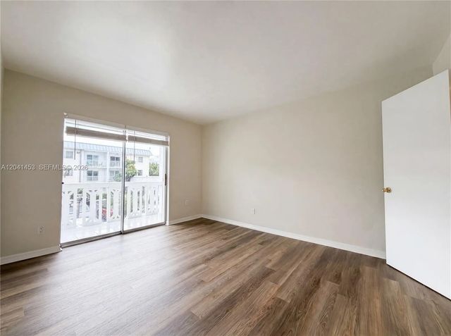 4 of 16 - 200 Galen Drive #202, Key Biscayne, FL