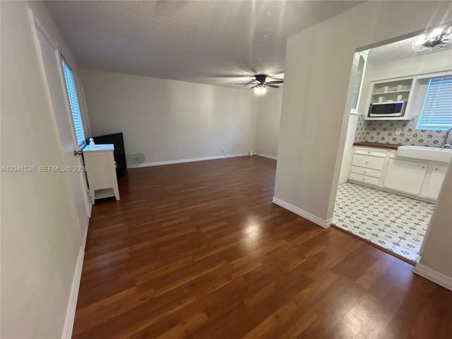 1717 Rodman Street #18, Hollywood