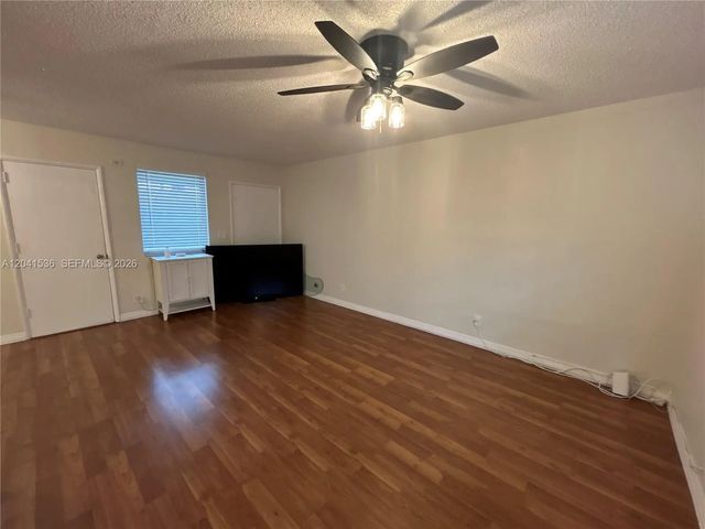 2 of 14 - 1717 Rodman Street #18, Hollywood, FL