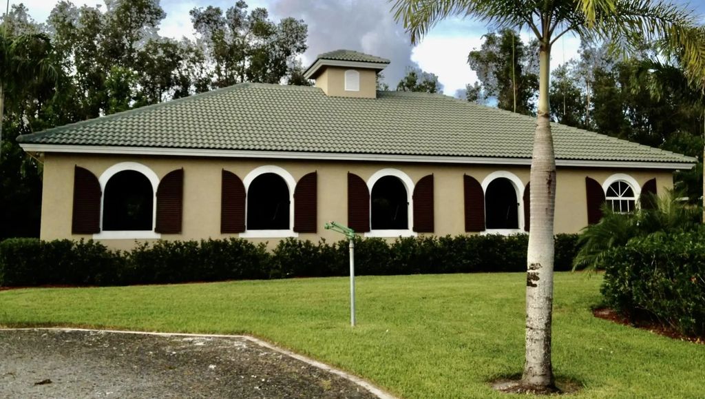 2583 Appaloosa Trail, Wellington