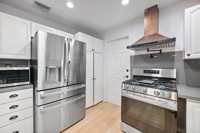 5 of 17 - 9241 Sw 183rd Terrace, Palmetto Bay, FL