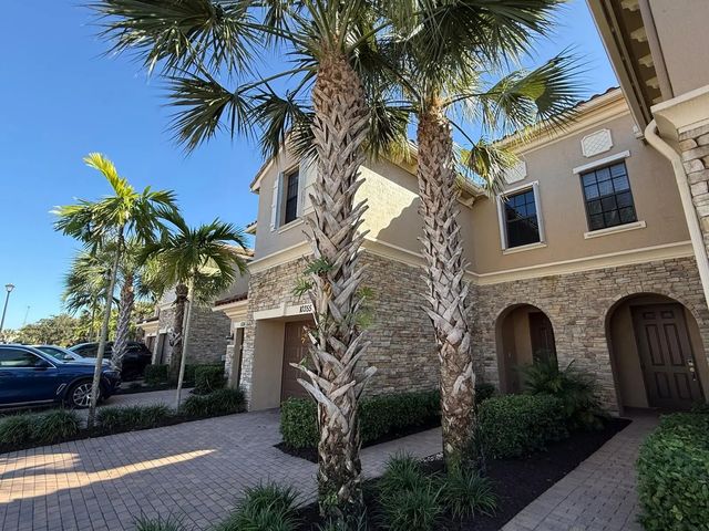 2 of 56 - 10355 Wellington Parc Drive, Wellington, FL
