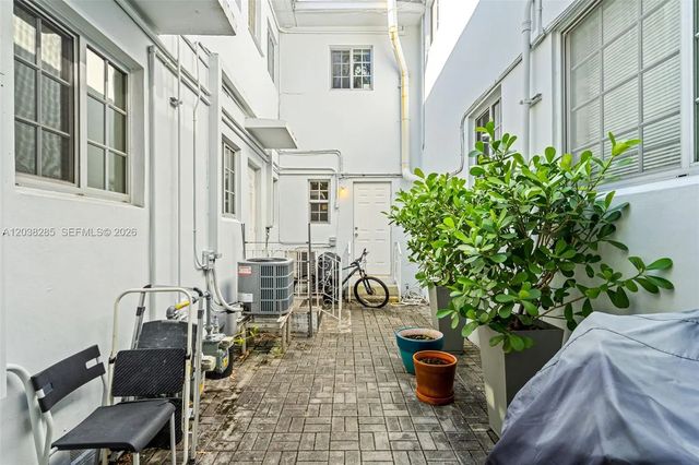 5 of 13 - 840 Lenox Avenue #3, Miami Beach, FL