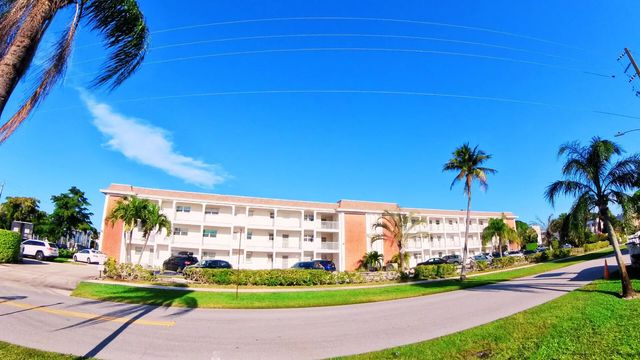 2 of 13 - 236 Castlewood Drive #202, North Palm Beach, FL