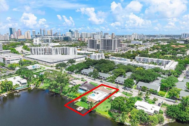 3 of 34 - 2531 Ne 195th Street, Miami, FL