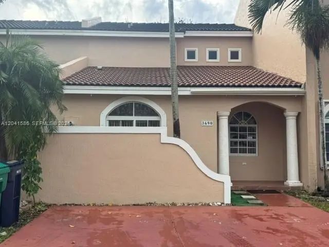 3690 Sw 153rd Place, Miami