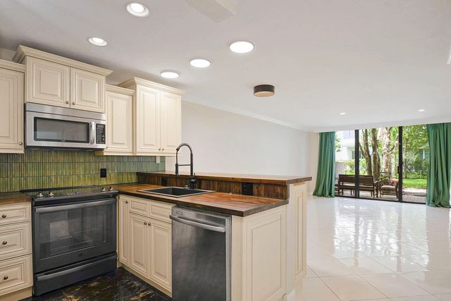 2 of 46 - 4381 Trevi Court #107, Lake Worth, FL