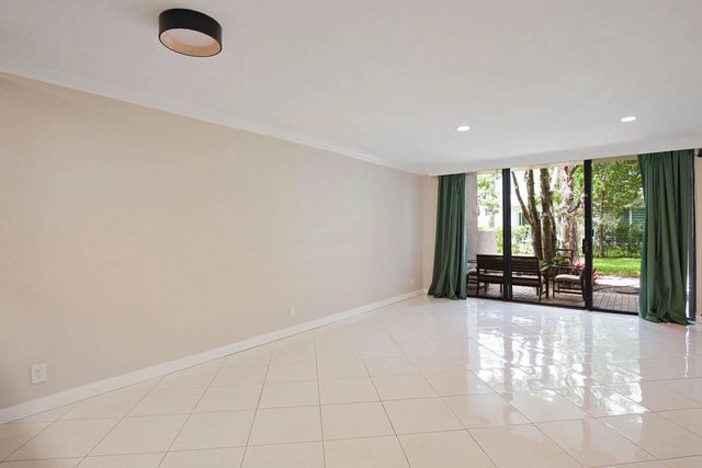 3 of 46 - 4381 Trevi Court #107, Lake Worth, FL