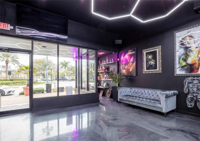 4 of 11 - 1816 Harrison Street, Hollywood, FL