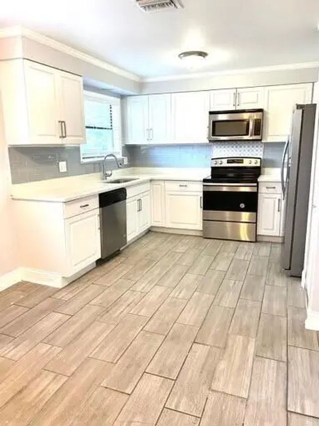 5 of 36 - 610 Se 2nd Avenue, Delray Beach, FL