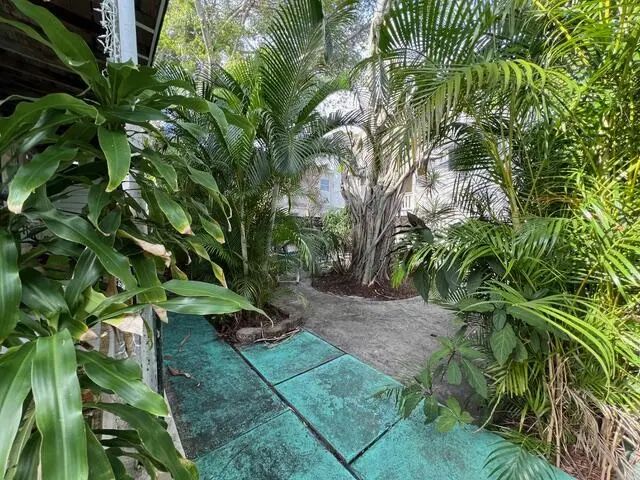 5 of 28 - 329 N K Street #1, Lake Worth Beach, FL