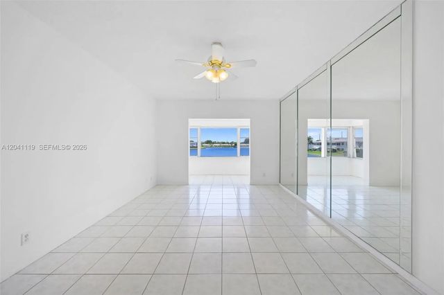 5 of 18 - 1116 Lake Terrace #208, Boynton Beach, FL