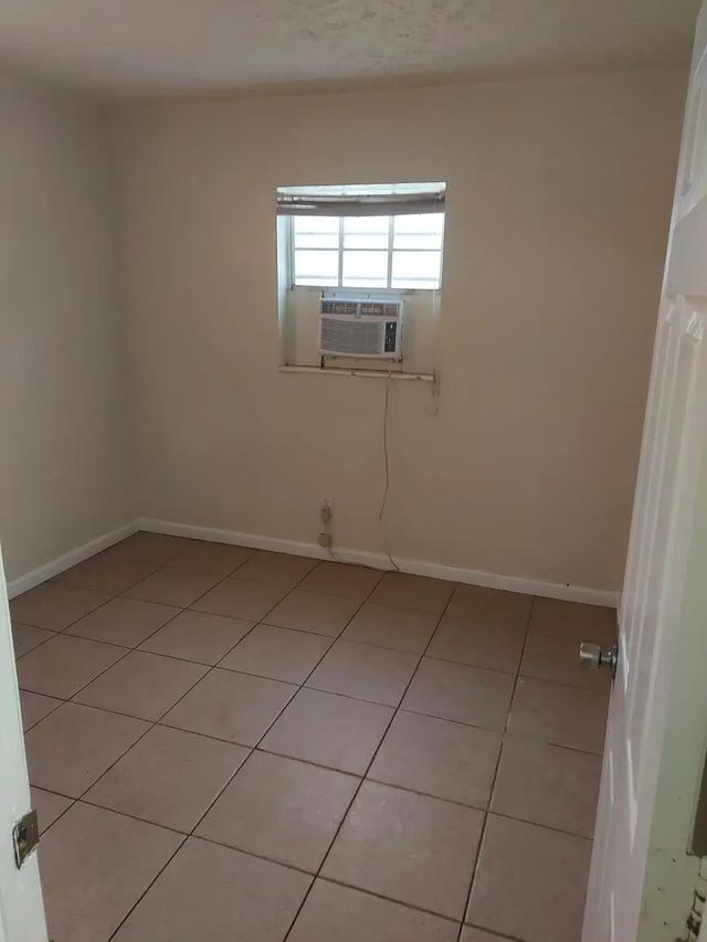 4 of 4 - 1980 Lincoln Avenue, Opa-Locka, FL