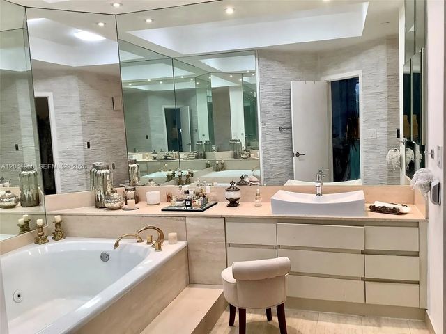 5 of 7 - 4000 Island Boulevard #w-ste3, Aventura, FL