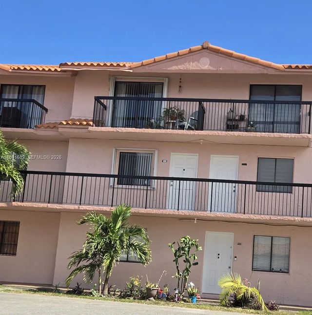 2174 W 60th Street #17205, Hialeah