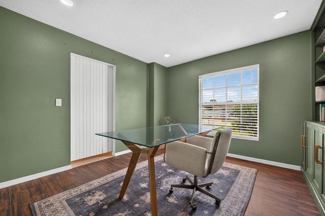 2 of 30 - 516 Se Crosspoint Drive, Port St. Lucie, FL