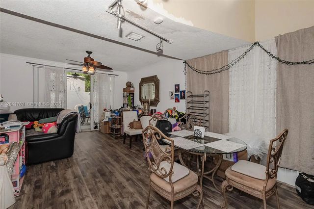 4 of 10 - 2327 Sw 82nd Way, North Lauderdale, FL