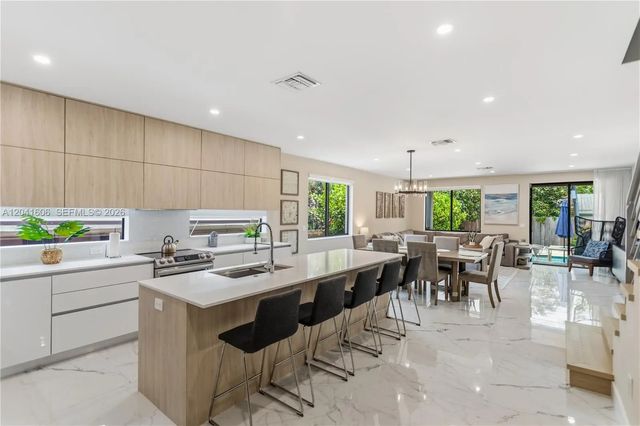 809 Sw 10th Terrace, Fort Lauderdale
