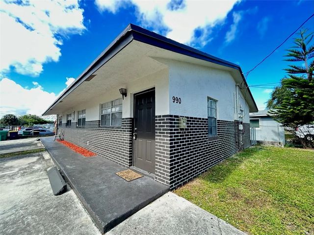 990 Phippen Waiters Road, Dania Beach