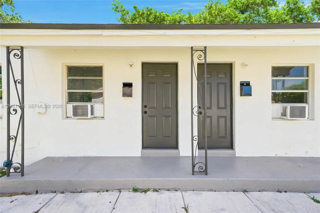 5 of 44 - 1992 Nw 56th Street, Miami, FL