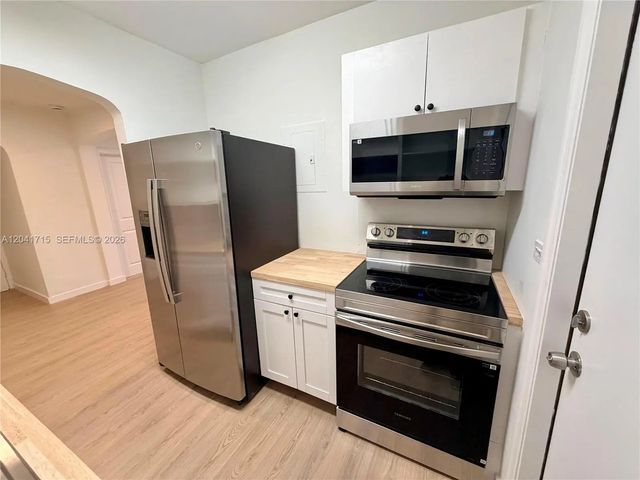 5 of 10 - 255 Nw 32nd Street, Miami, FL