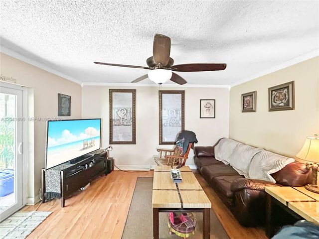 3 of 12 - 5214 Corvette Drive, Tampa, FL